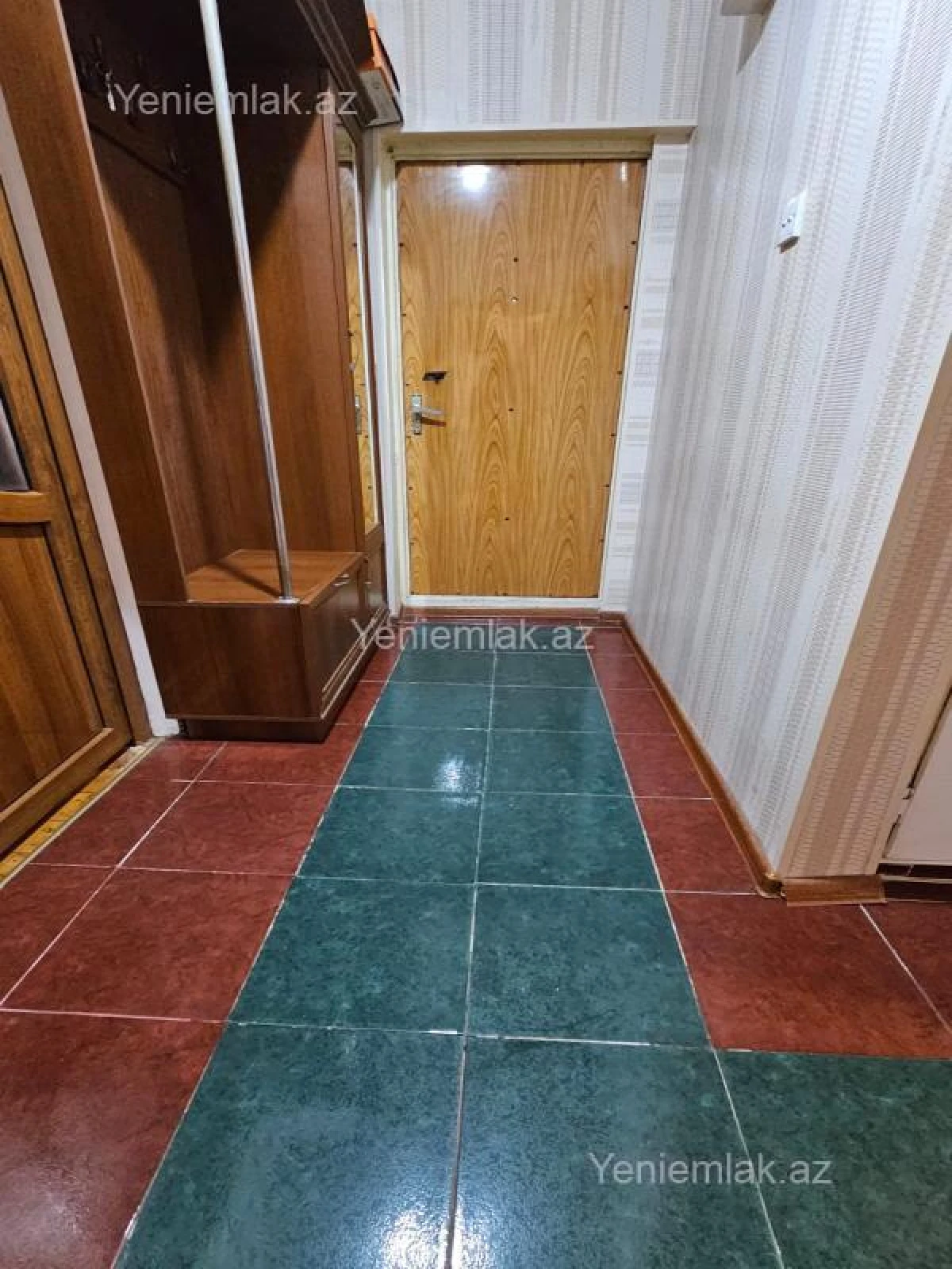 Satılır 3 otaqlı yeni tikili 80 m²