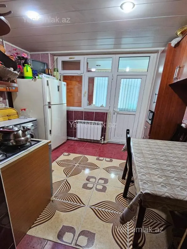 Satılır 3 otaqlı yeni tikili 80 m²