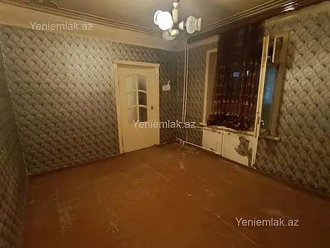 Satılır 2 otaqlı köhnə tikili 60 m²