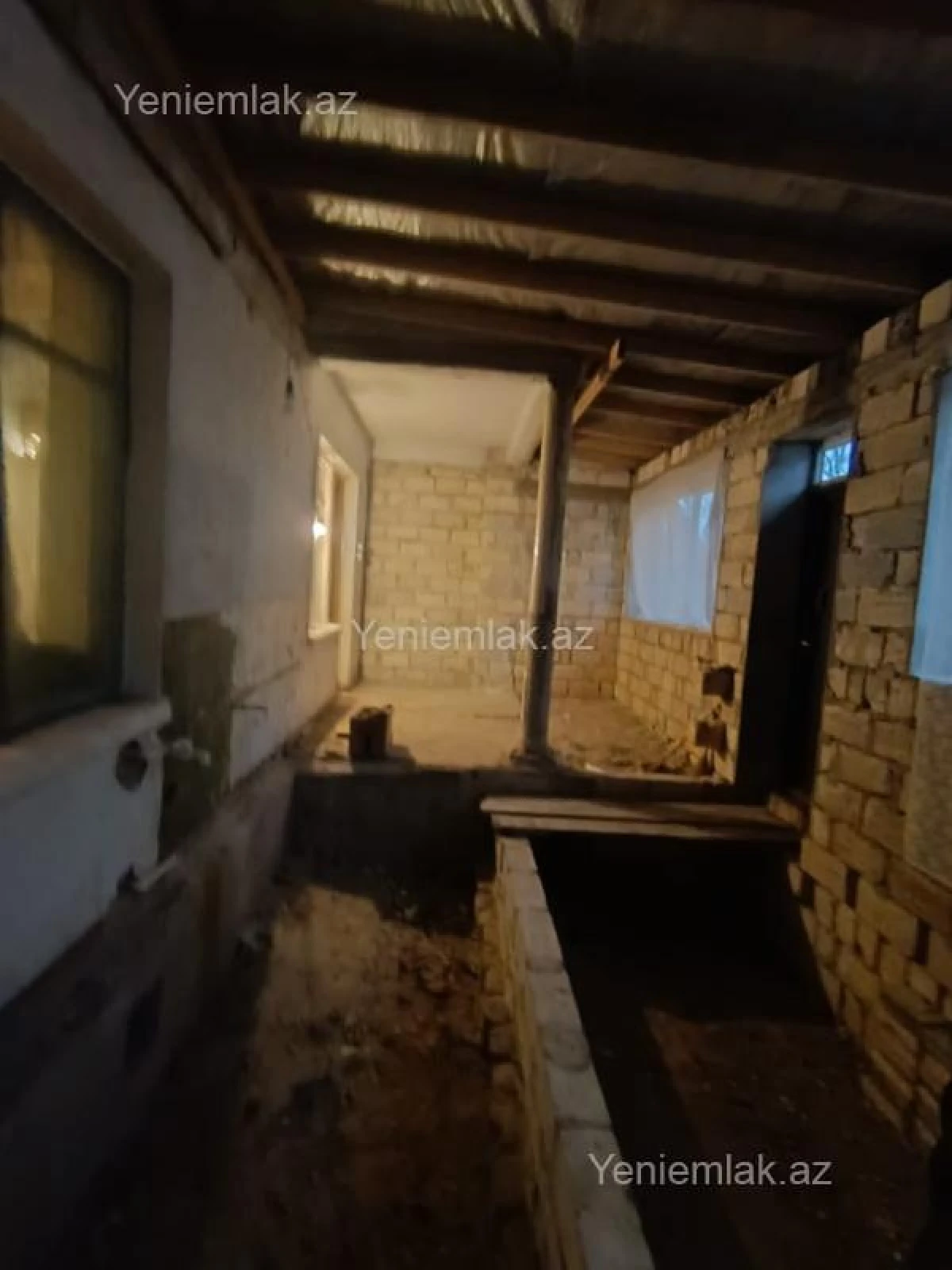 Satılır 2 otaqlı köhnə tikili 60 m²