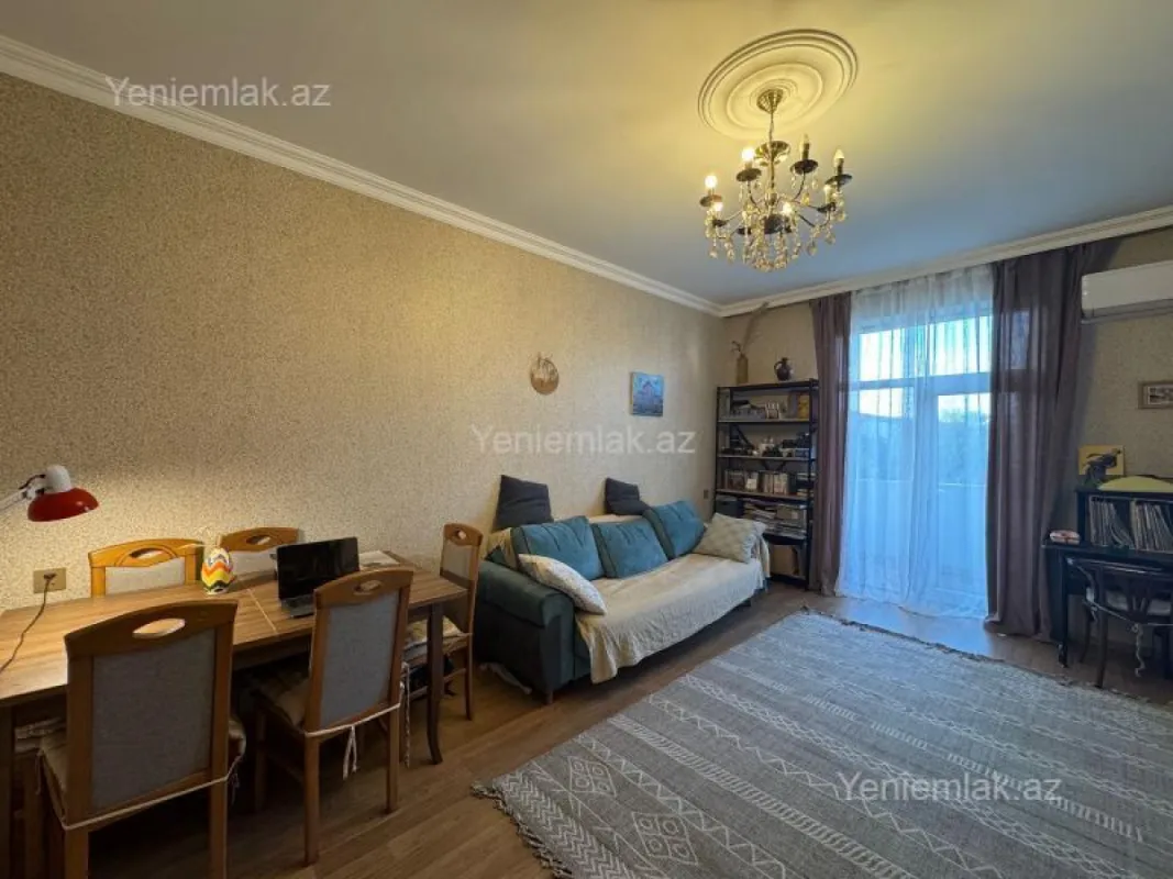 Satılır 2 otaqlı köhnə tikili 52 m²