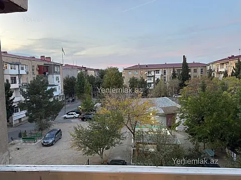 Satılır 2 otaqlı köhnə tikili 52 m²