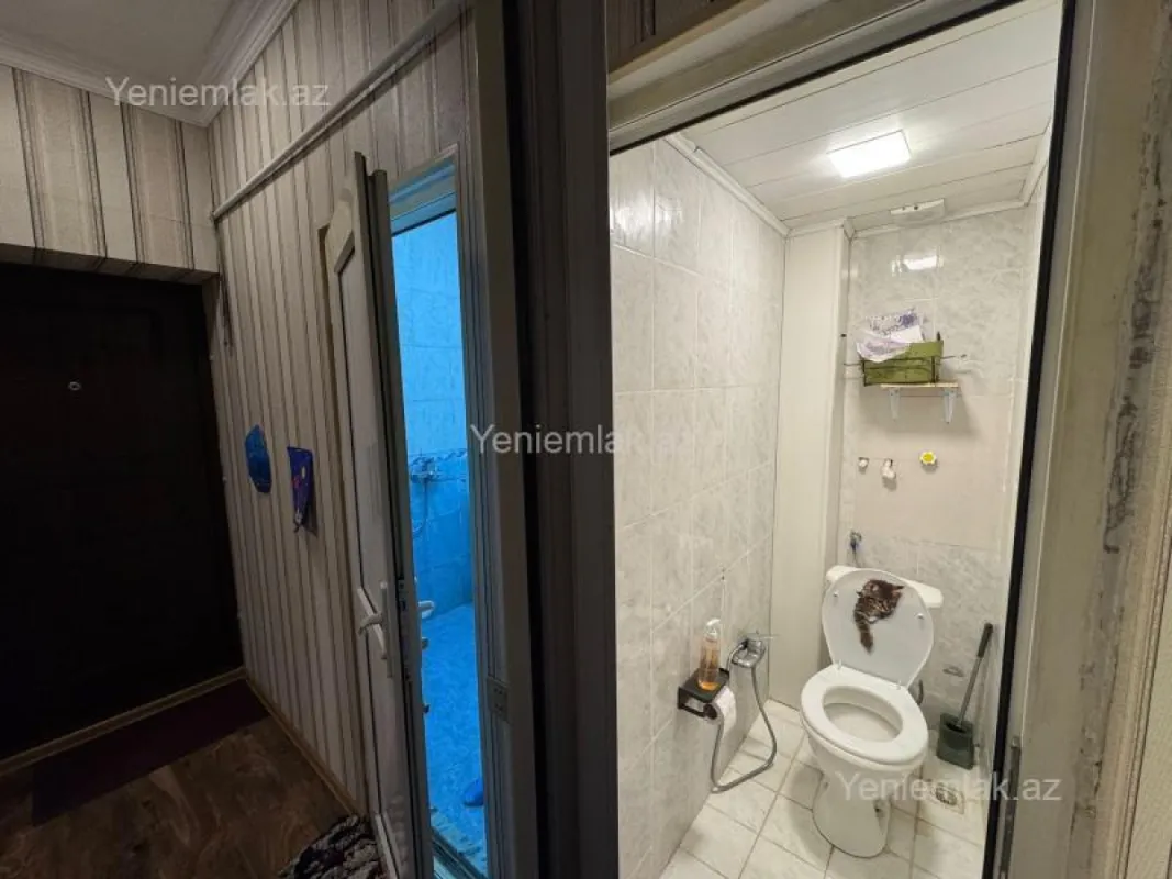 Satılır 2 otaqlı köhnə tikili 52 m²