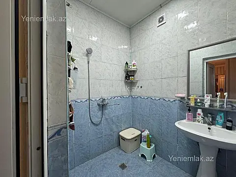 Satılır 2 otaqlı köhnə tikili 52 m²