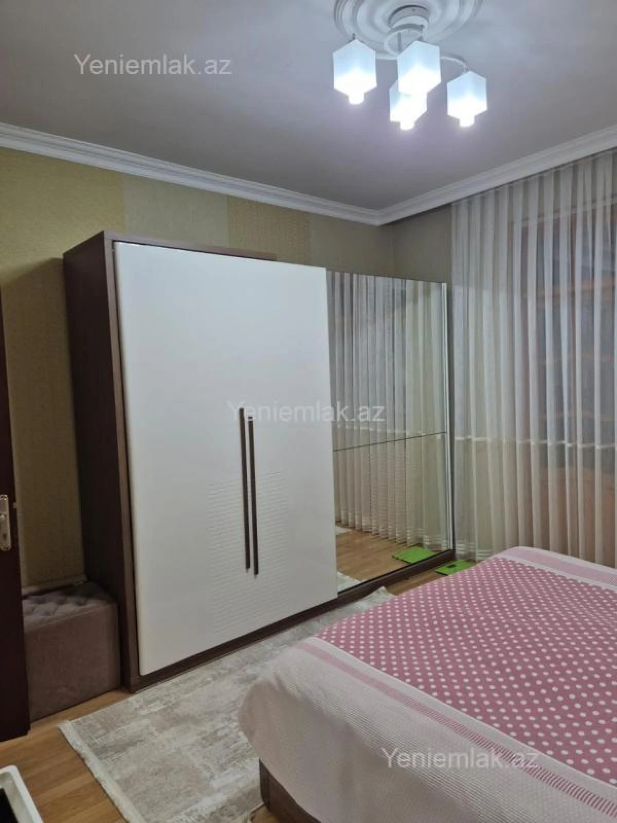 Satılır 2 otaqlı köhnə tikili 52 m²