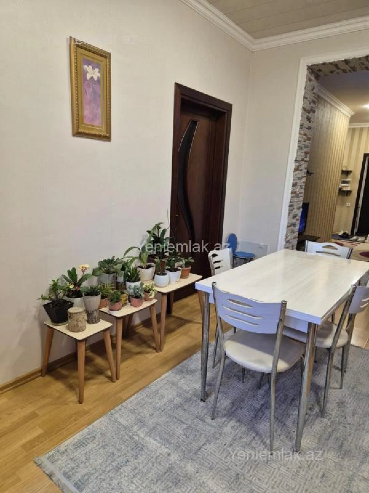 Satılır 2 otaqlı köhnə tikili 52 m²