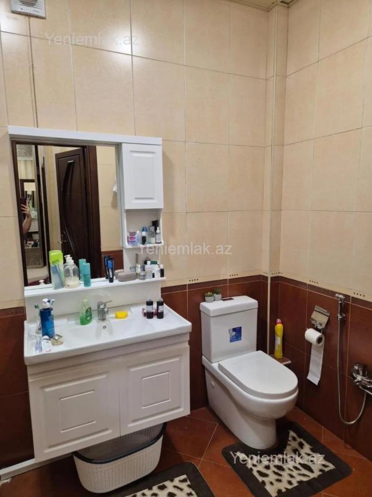 Satılır 2 otaqlı köhnə tikili 52 m²