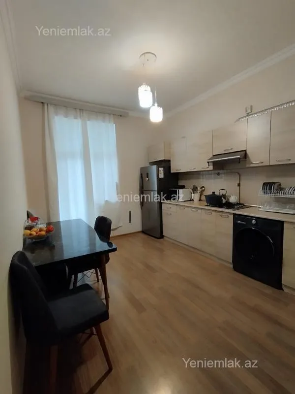 Satılır 4 otaqlı yeni tikili 114 m²