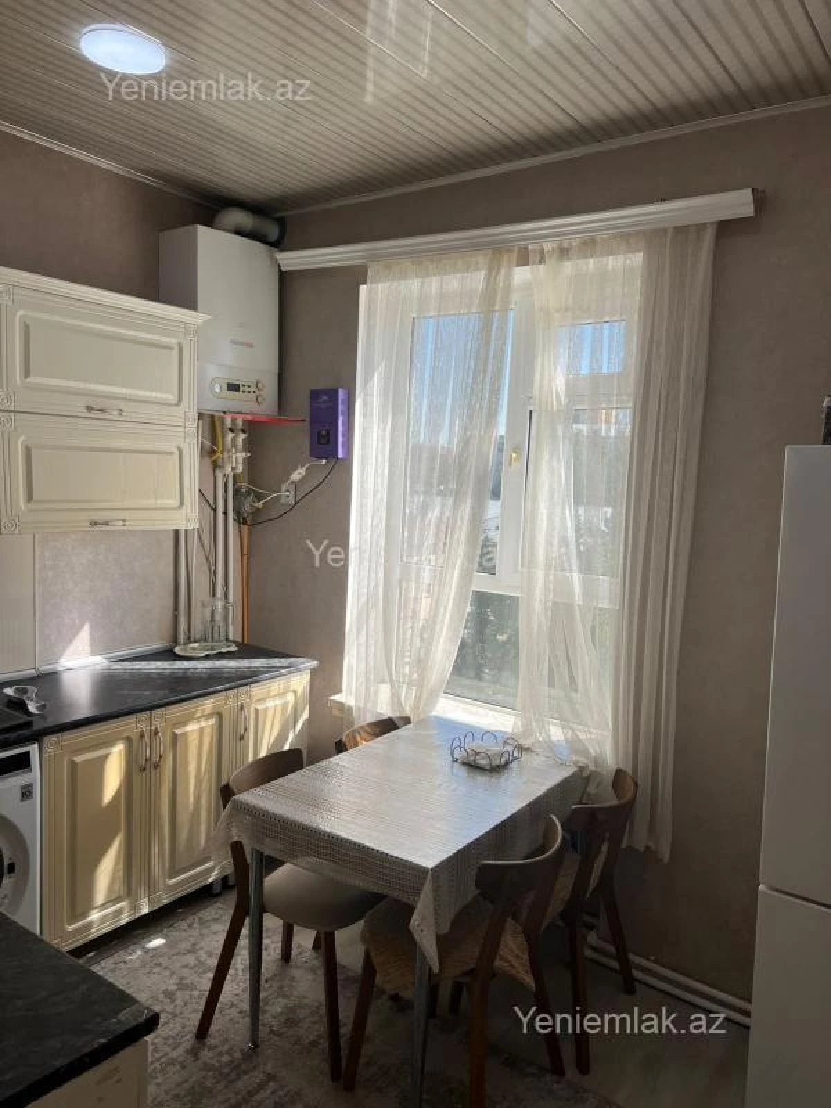Satılır 3 otaqlı köhnə tikili 78 m²