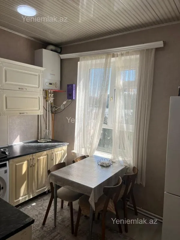 Satılır 3 otaqlı köhnə tikili 78 m²