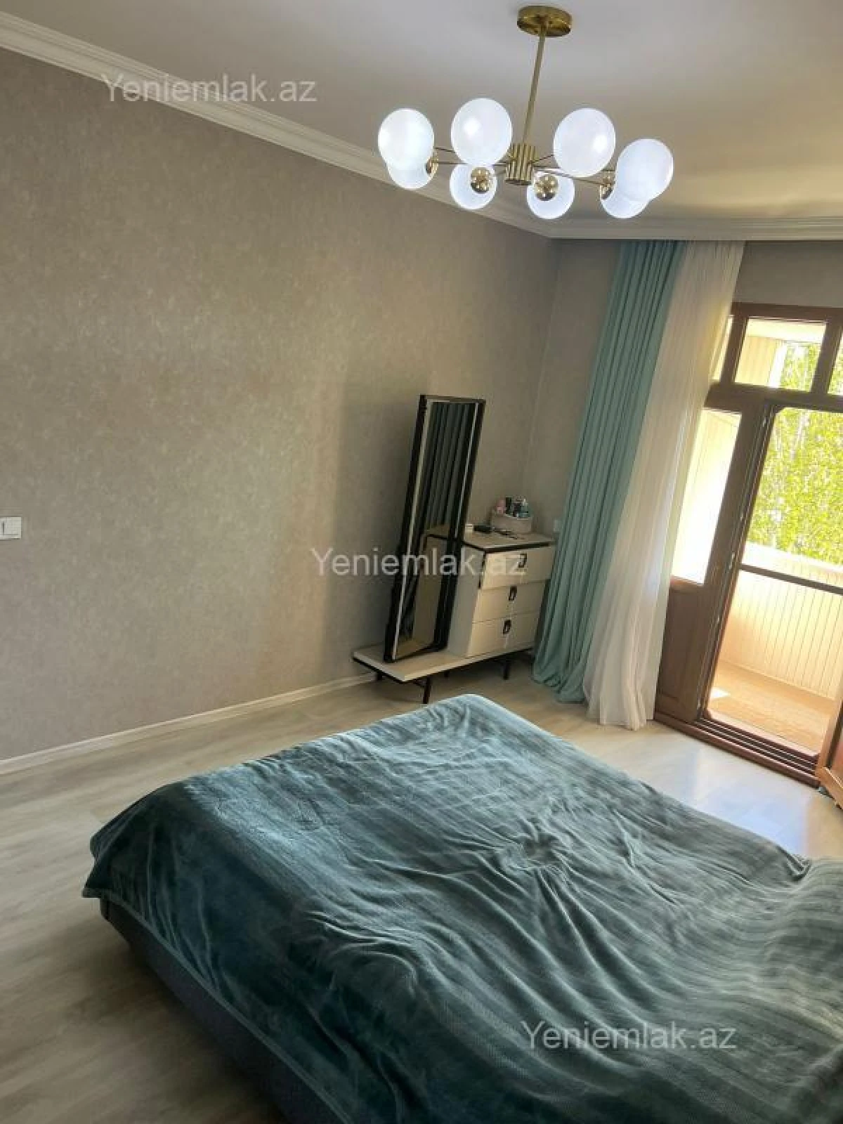 Satılır 3 otaqlı köhnə tikili 78 m²