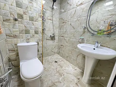 Satılır 1 otaqlı köhnə tikili 32 m²