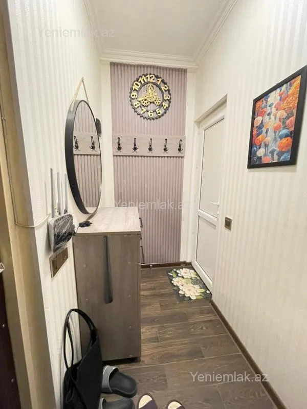 Satılır 1 otaqlı köhnə tikili 32 m²