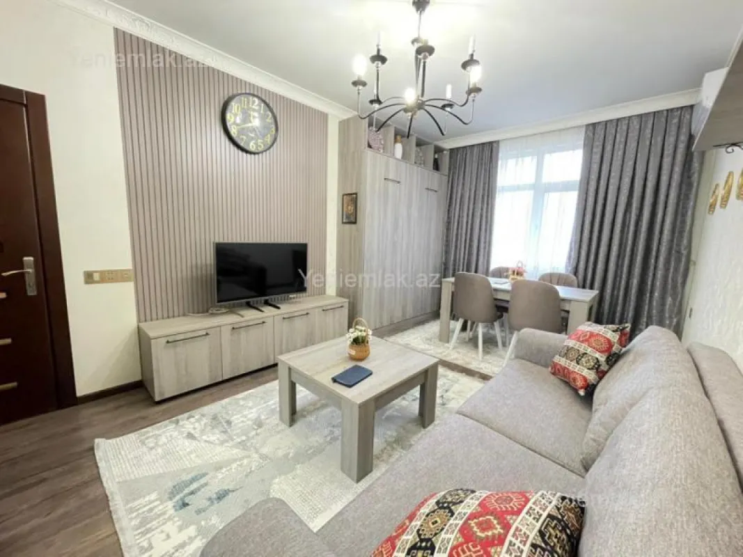 Satılır 1 otaqlı köhnə tikili 32 m²