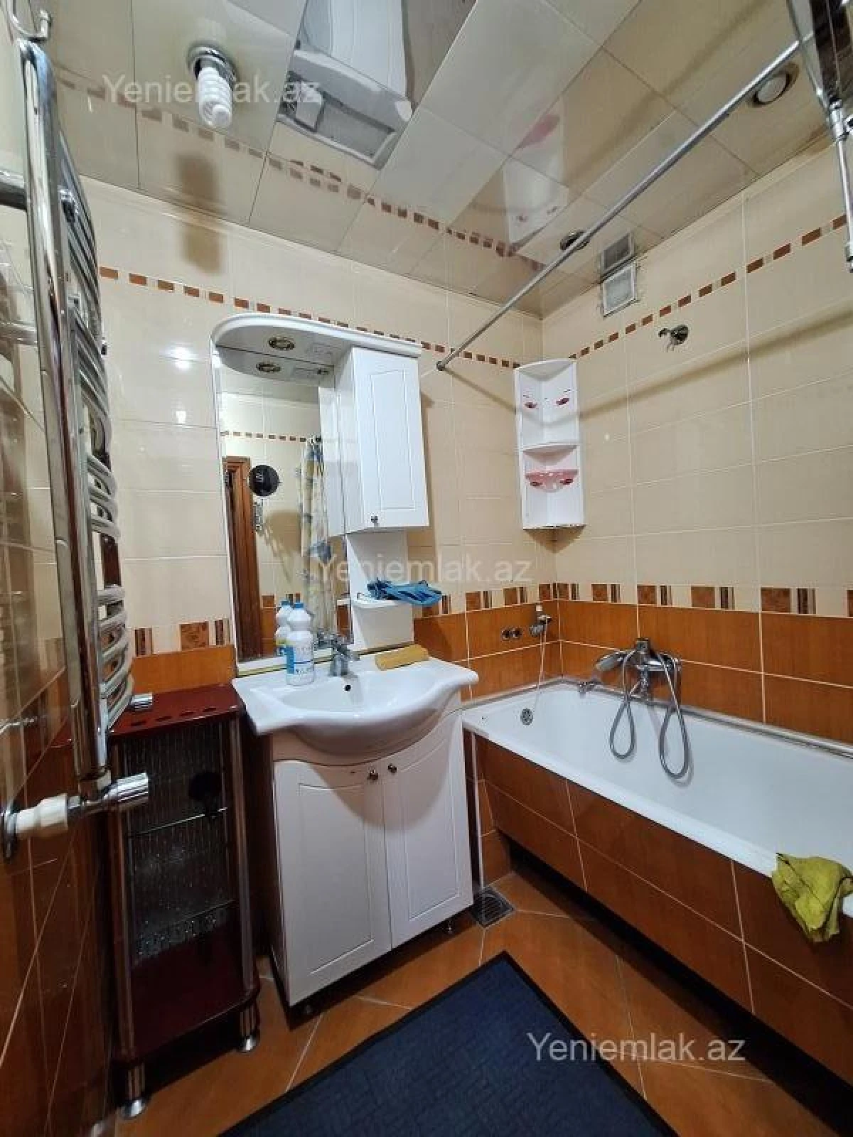 Satılır 5 otaqlı köhnə tikili 120 m²