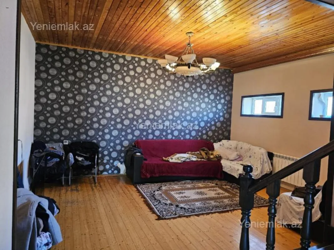 Satılır 6 otaqlı həyət evi 260 m²