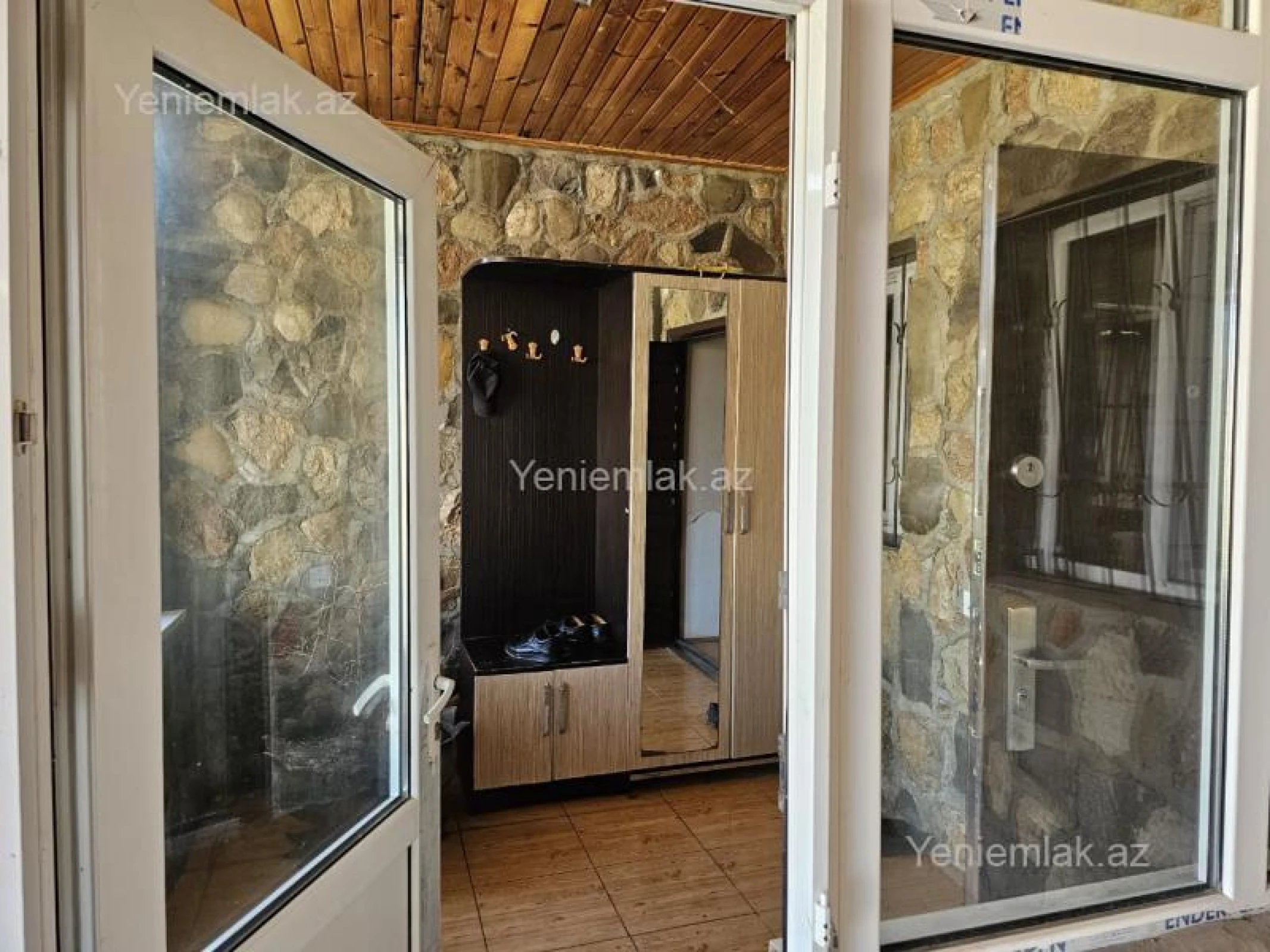 Satılır 6 otaqlı həyət evi 260 m²