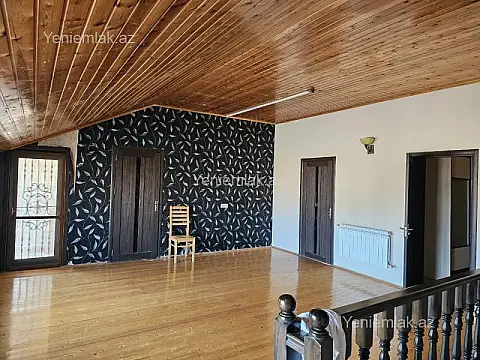 Satılır 6 otaqlı həyət evi 260 m²