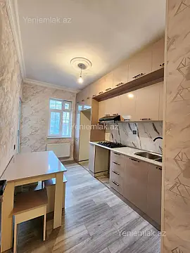 Satılır 3 otaqlı köhnə tikili 70 m²
