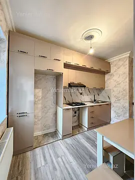 Satılır 3 otaqlı köhnə tikili 70 m²