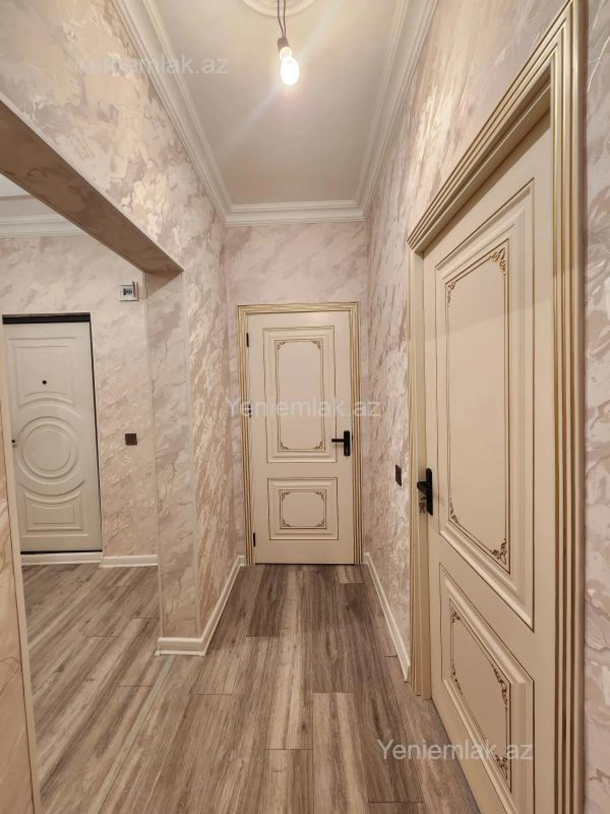 Satılır 3 otaqlı köhnə tikili 70 m²