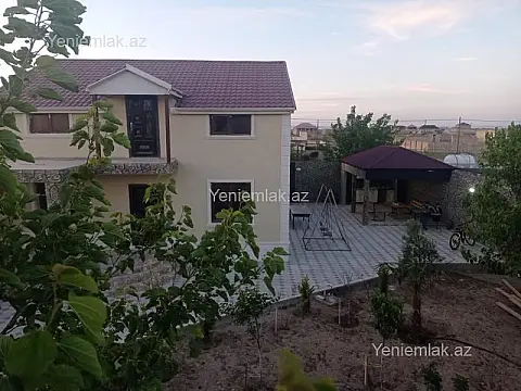 Satılır 7 otaqlı həyət evi 165 m²