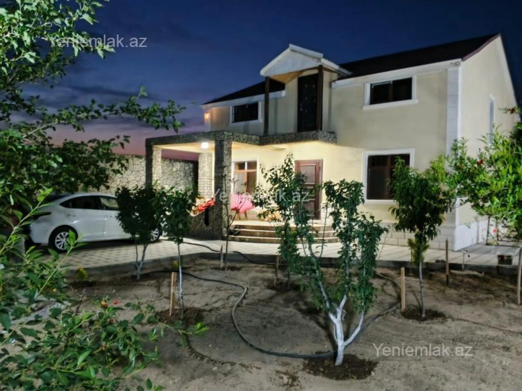 Satılır 7 otaqlı həyət evi 165 m²