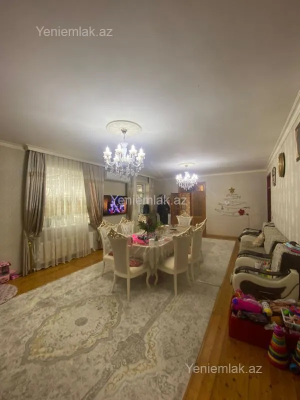 Satılır 4 otaqlı həyət evi 160 m²