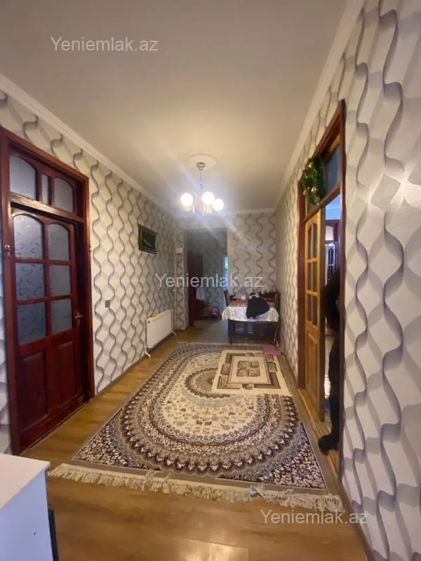 Satılır 4 otaqlı həyət evi 160 m²