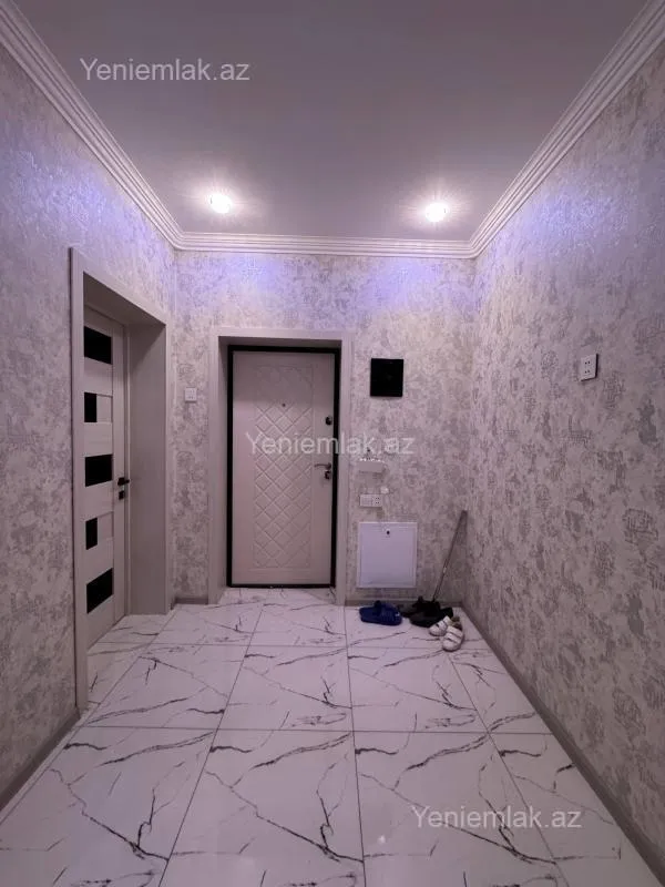 Satılır 3 otaqlı yeni tikili 82 m²