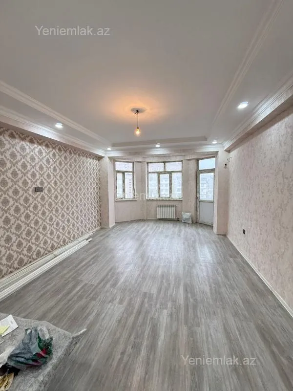Satılır 3 otaqlı yeni tikili 105 m²
