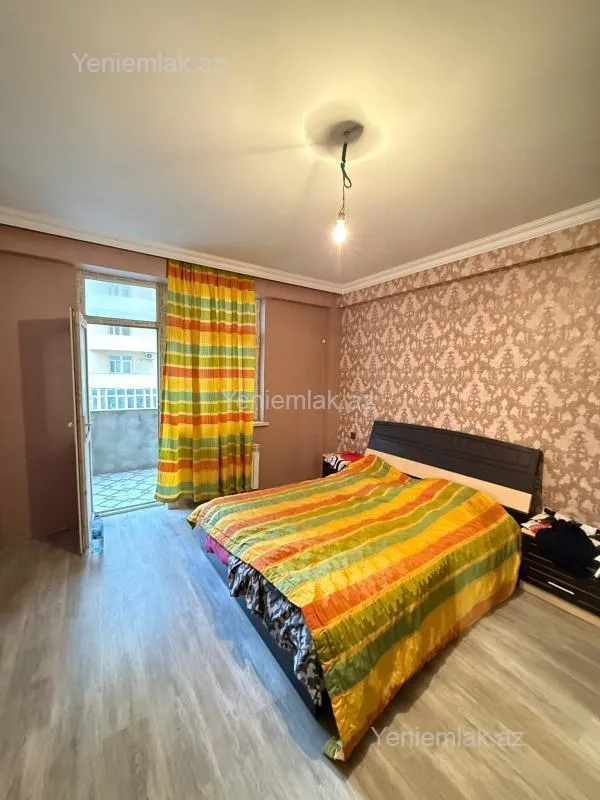 Satılır 3 otaqlı yeni tikili 105 m²