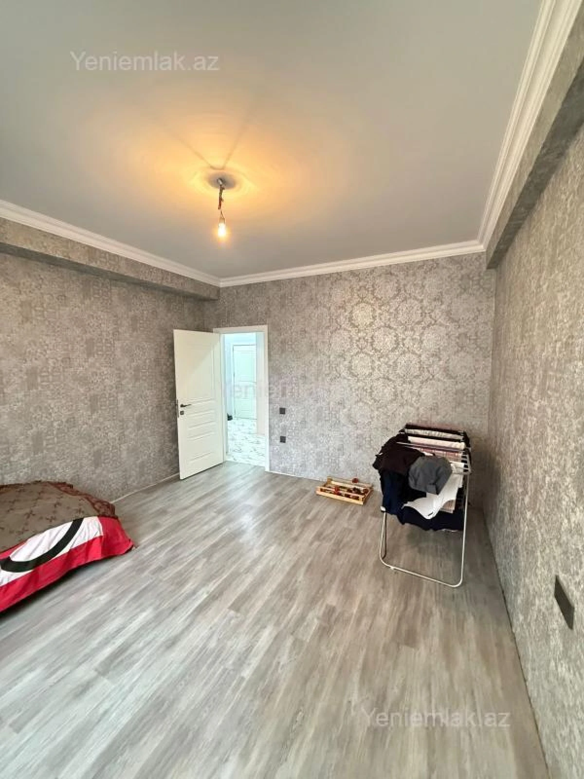Satılır 3 otaqlı yeni tikili 105 m²