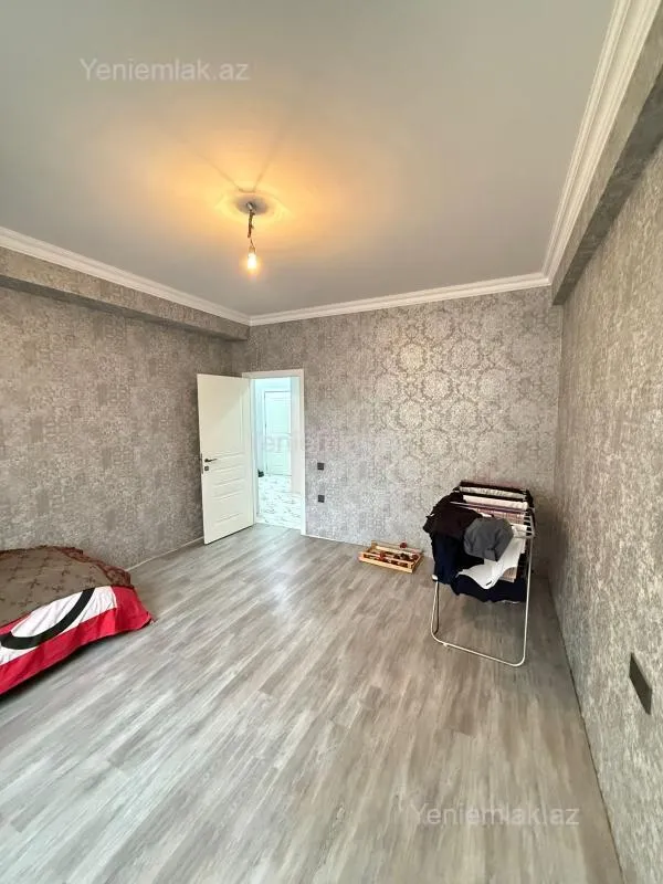Satılır 3 otaqlı yeni tikili 105 m²