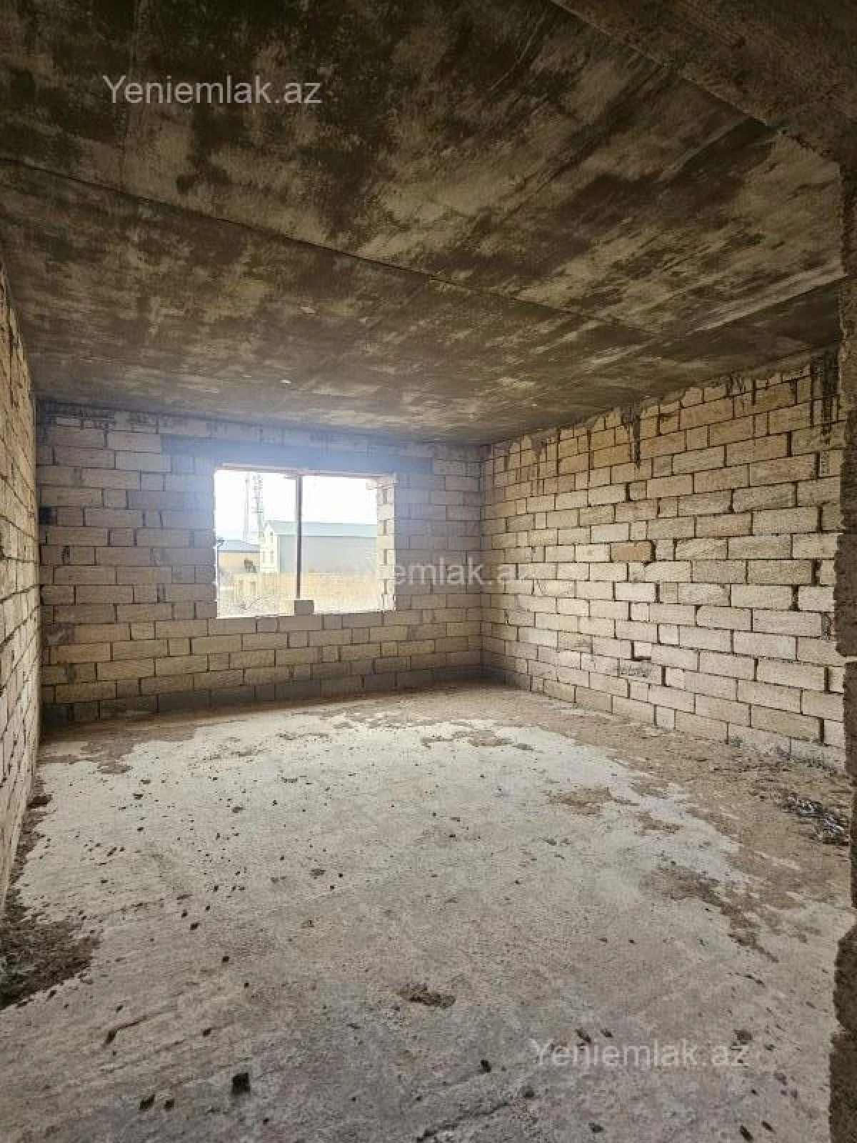 Satılır 6 otaqlı həyət evi 360 m²