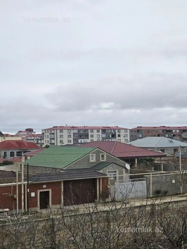 Satılır 6 otaqlı həyət evi 360 m²