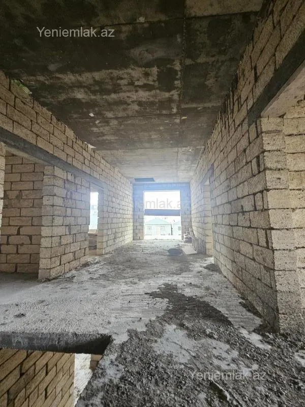 Satılır 6 otaqlı həyət evi 360 m²