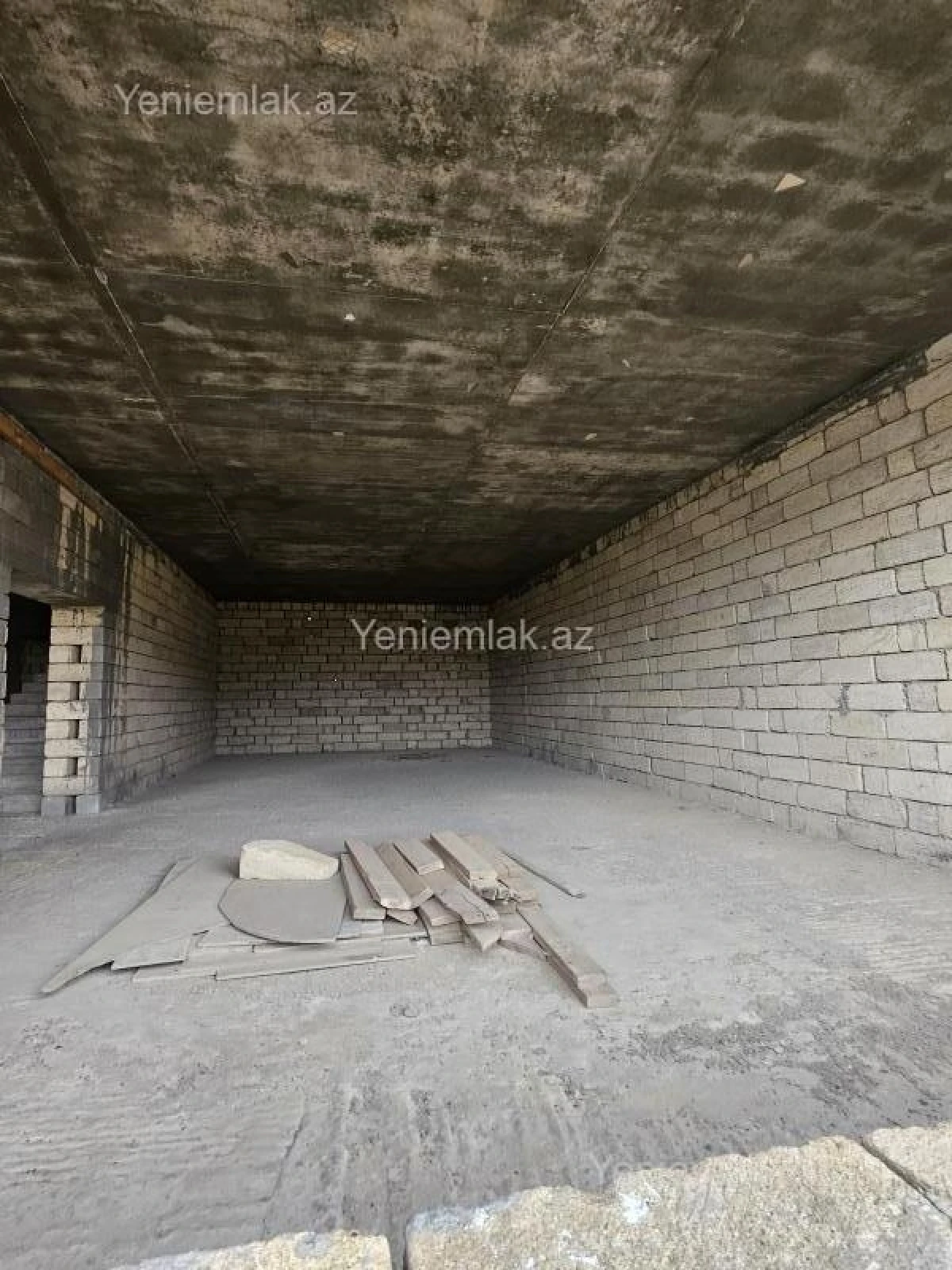 Satılır 6 otaqlı həyət evi 360 m²