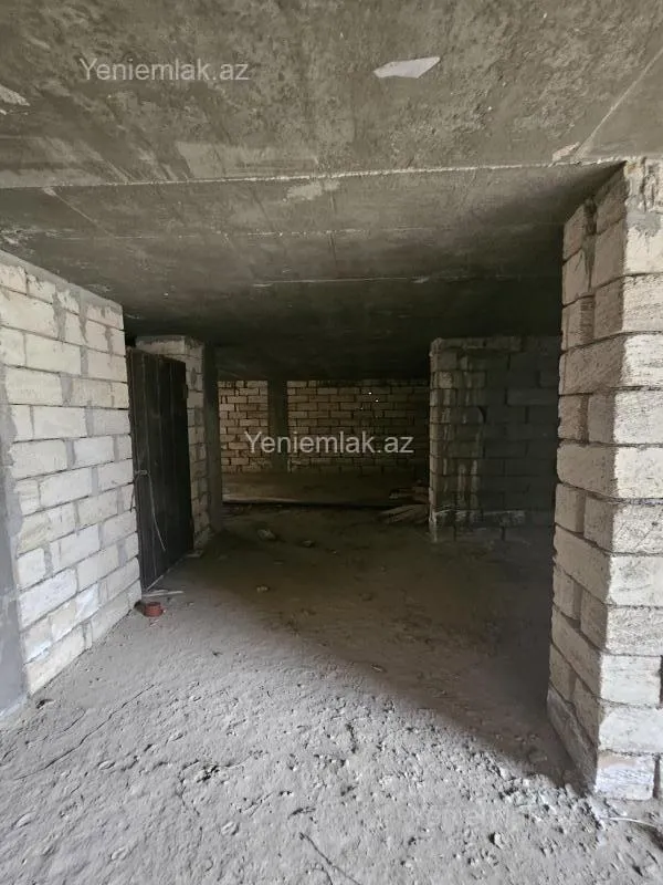 Satılır 6 otaqlı həyət evi 360 m²