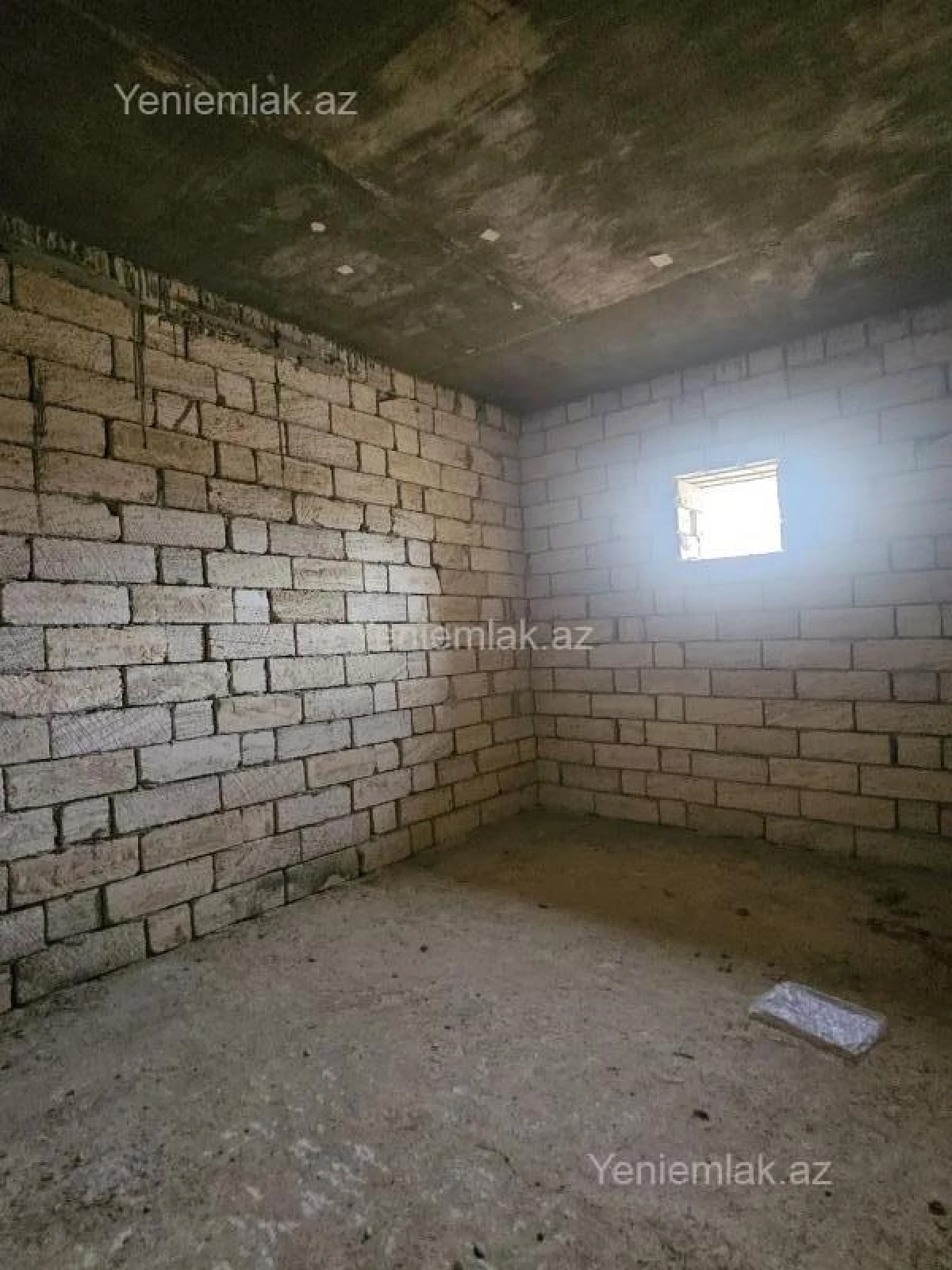 Satılır 6 otaqlı həyət evi 360 m²