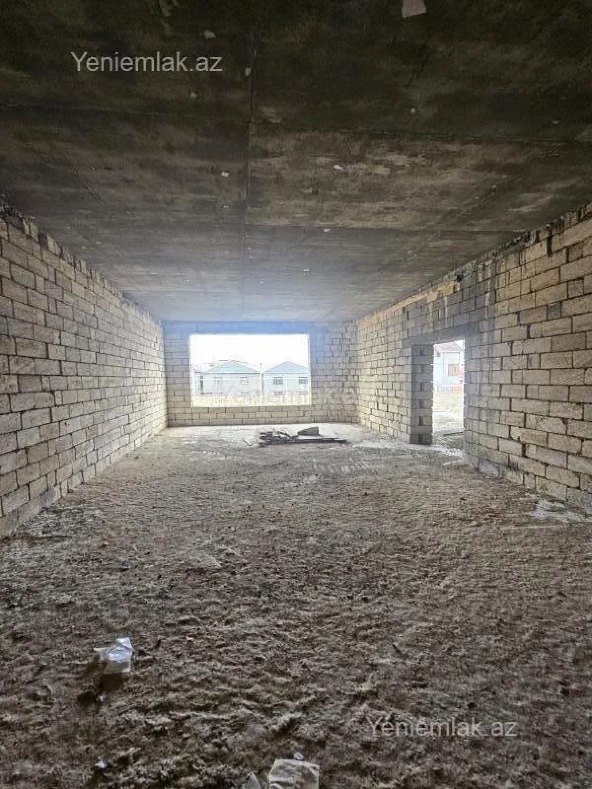 Satılır 6 otaqlı həyət evi 360 m²