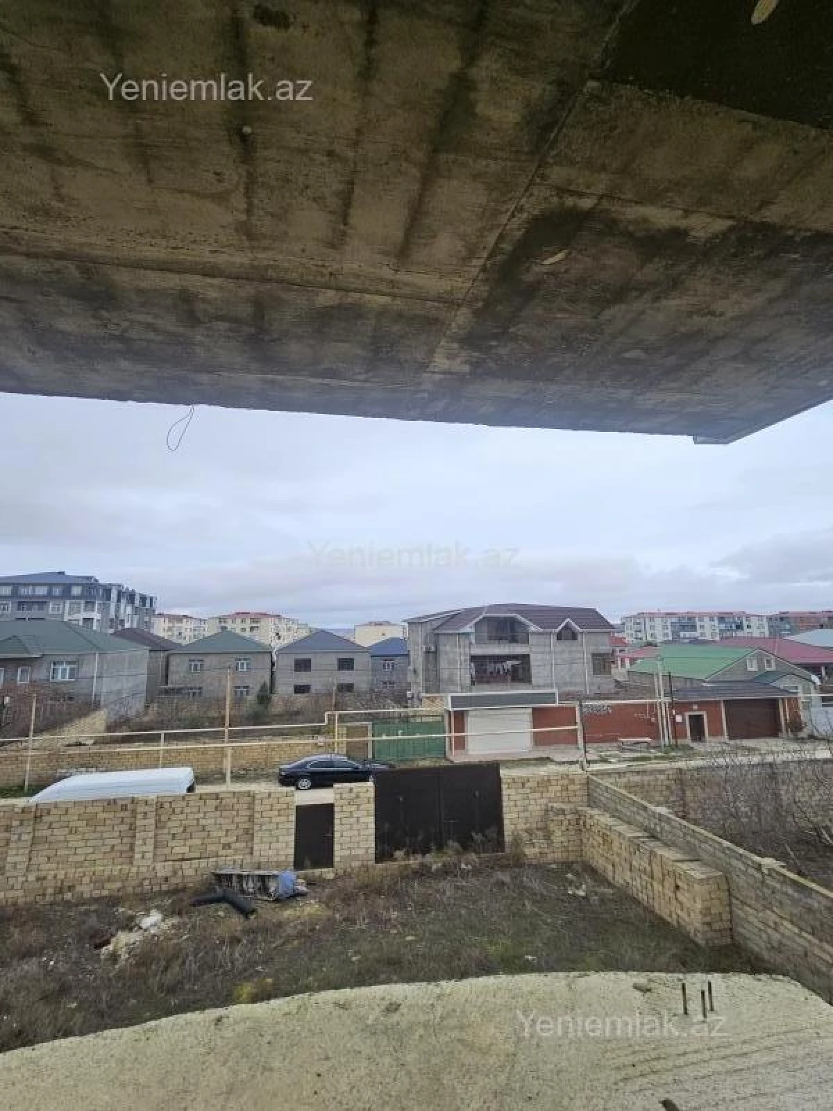 Satılır 6 otaqlı həyət evi 360 m²