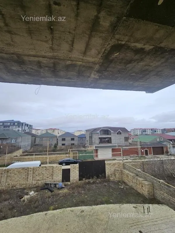 Satılır 6 otaqlı həyət evi 360 m²