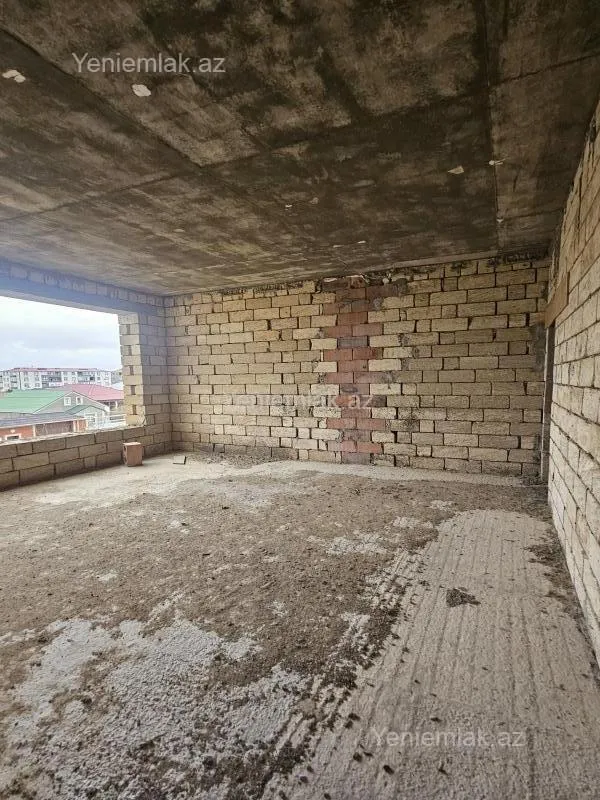 Satılır 6 otaqlı həyət evi 360 m²