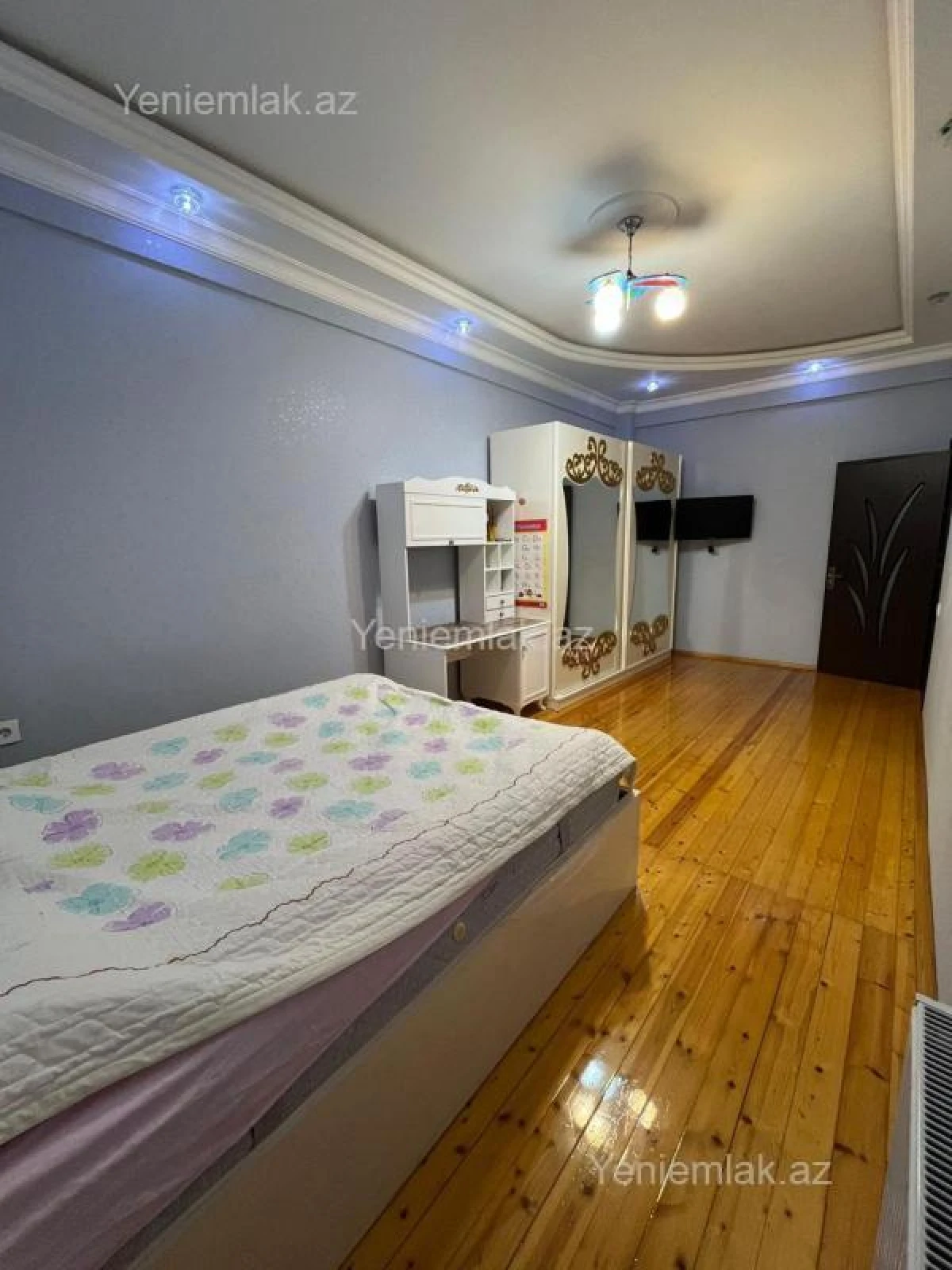 Satılır 3 otaqlı yeni tikili 145 m²