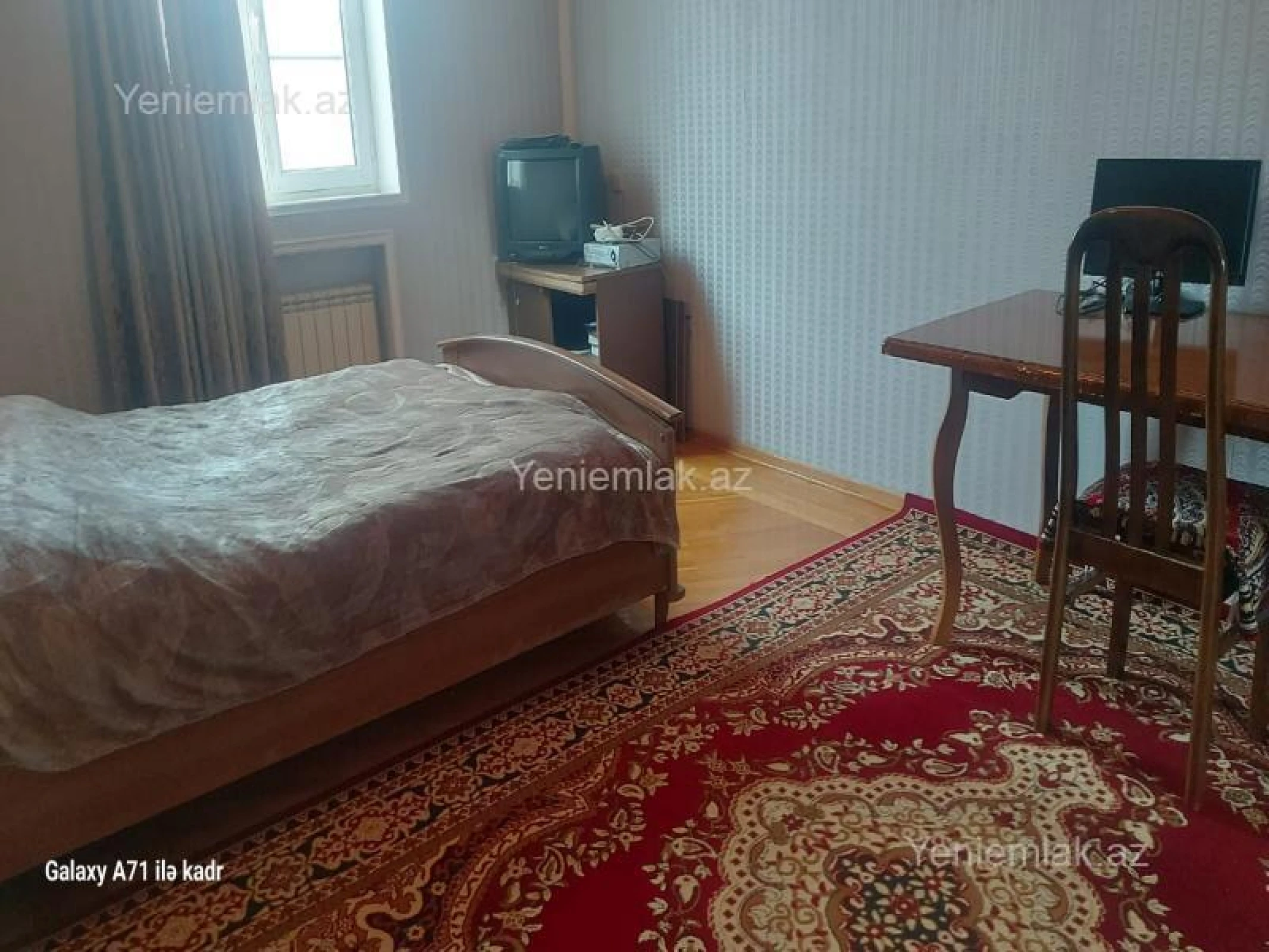 Satılır 7 otaqlı həyət evi 350 m²