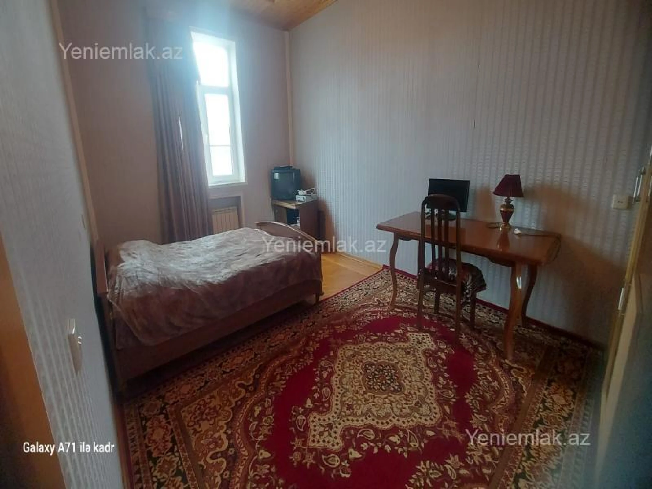 Satılır 7 otaqlı həyət evi 350 m²