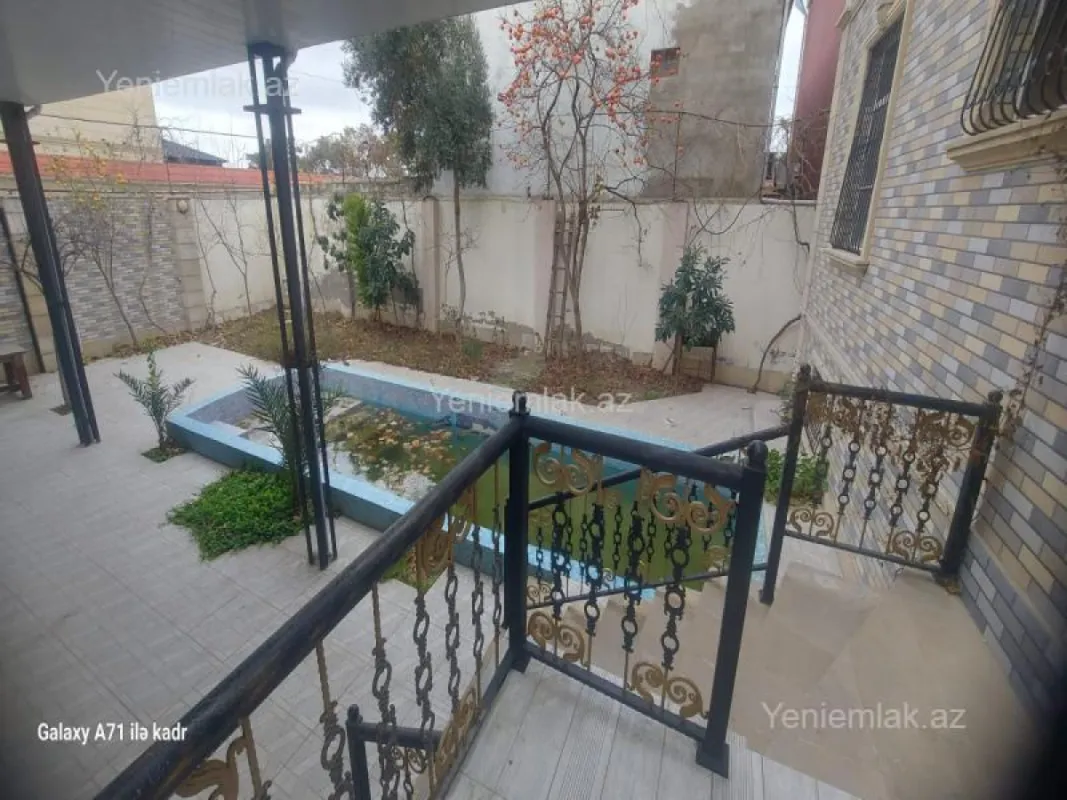 Satılır 7 otaqlı həyət evi 350 m²