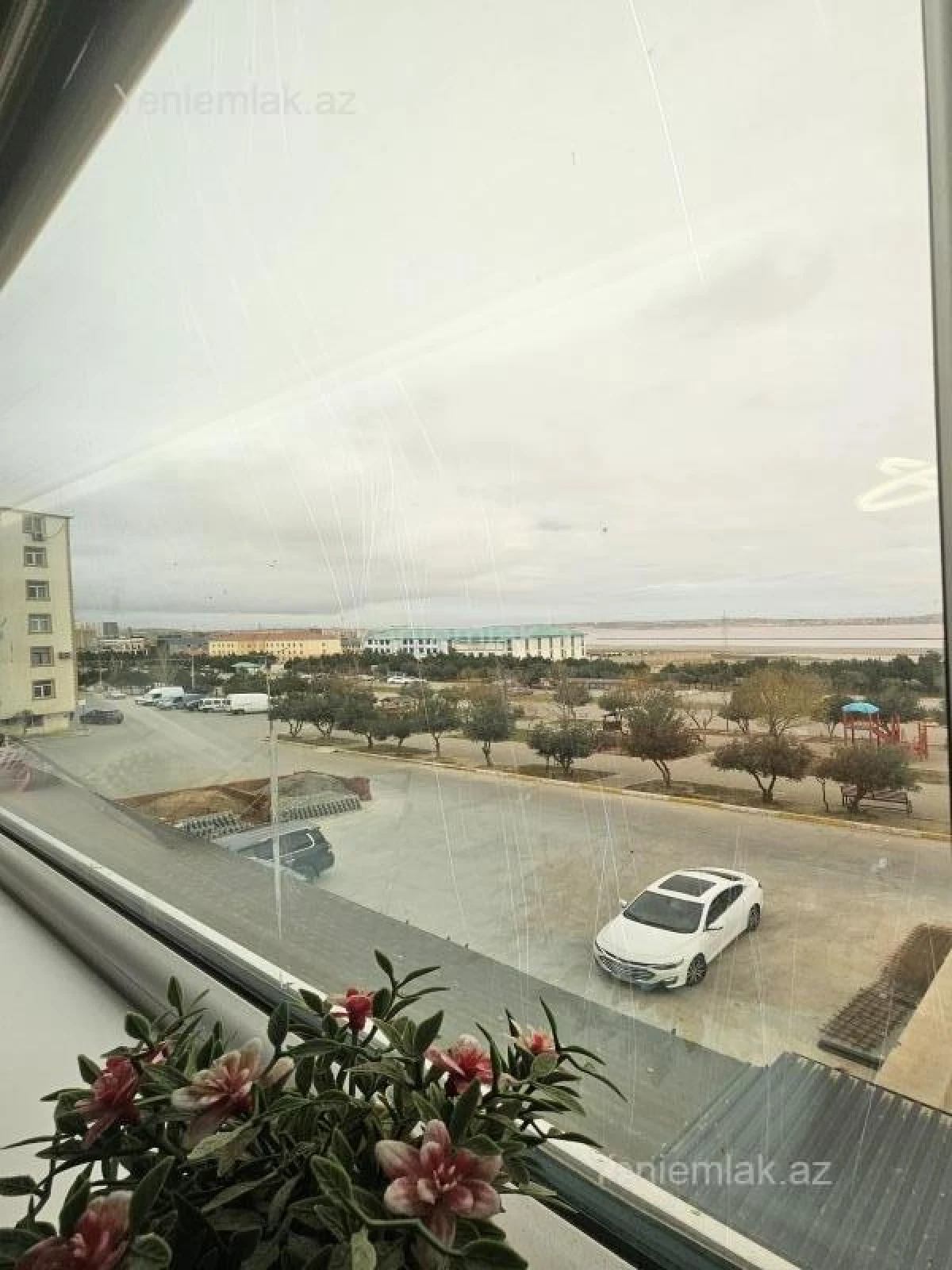 Satılır 3 otaqlı yeni tikili 97 m²