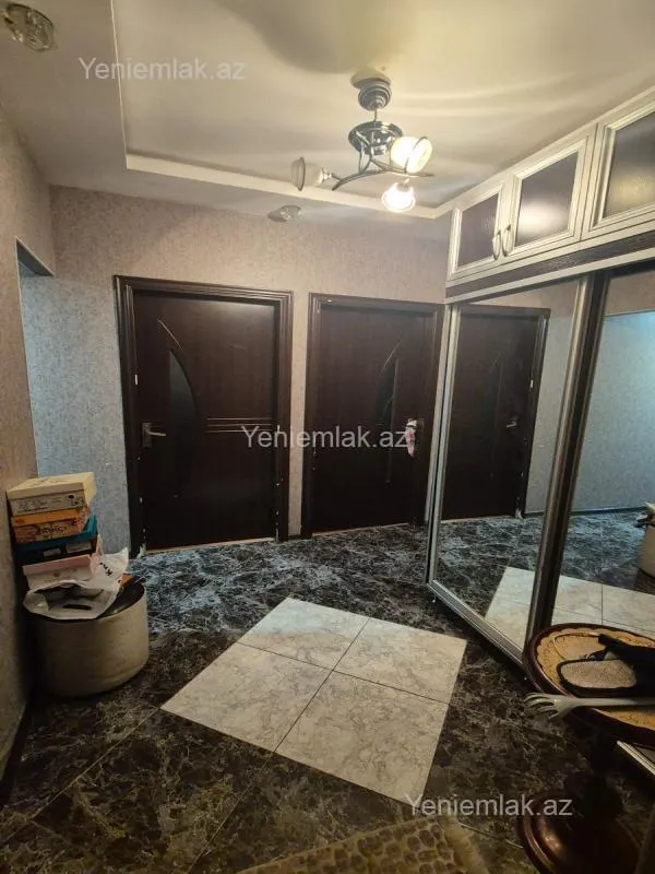 Satılır 3 otaqlı köhnə tikili 75 m²